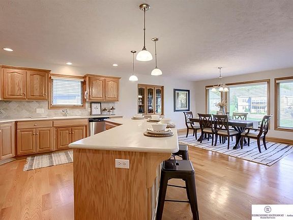 3rd image of 10489 S 179th Ave