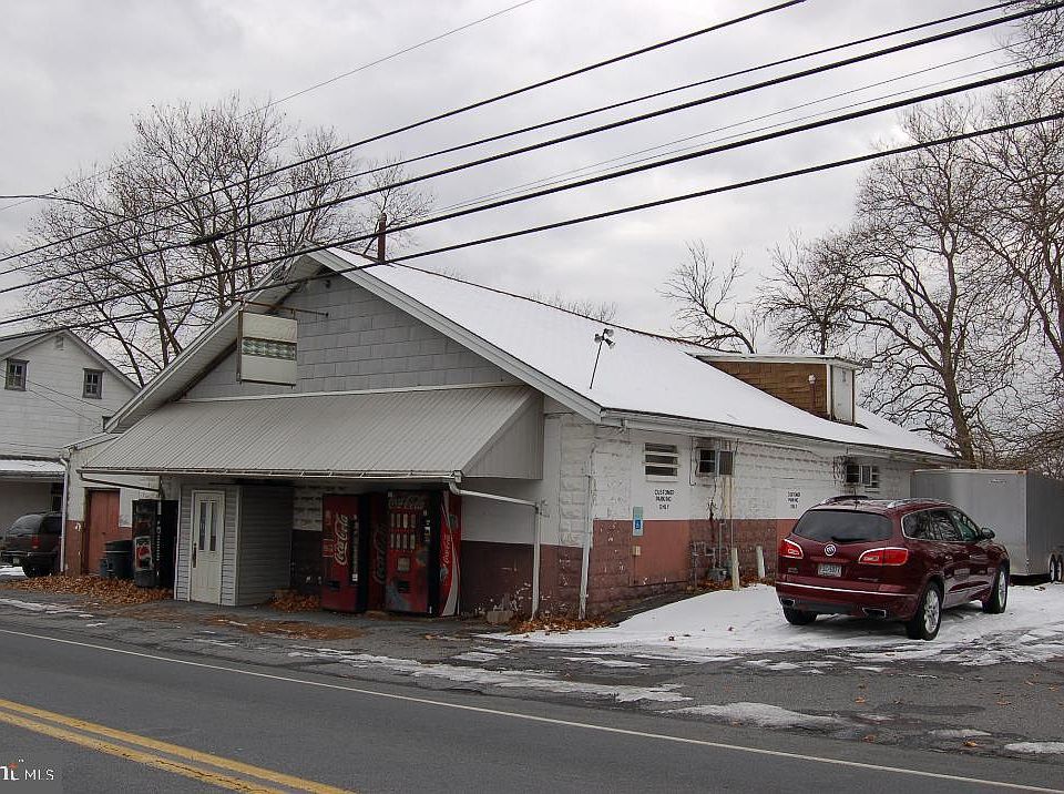 2nd image of 1505 Sandhill Rd