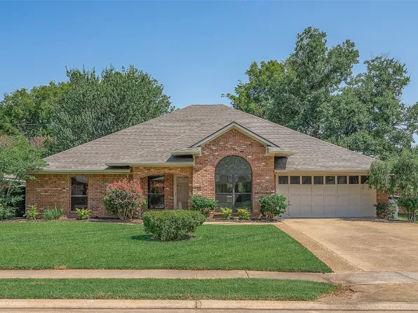 539 Northpark Dr, Bossier City, LA 71111