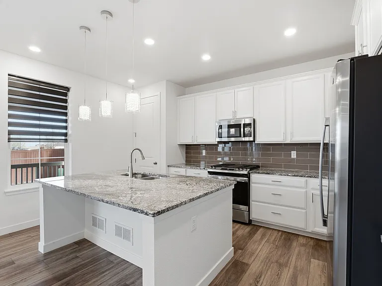 14480 Hudson St — Photo 10