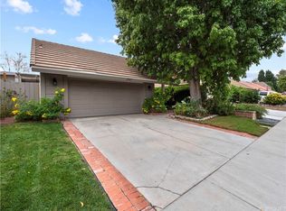 27027 Rio Bosque Dr, Santa Clarita, CA 91354