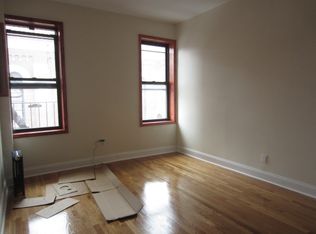373 42nd St APT 3C, Brooklyn, NY 11232