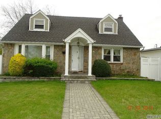 85 Bellmore Rd, East Meadow, NY 11554