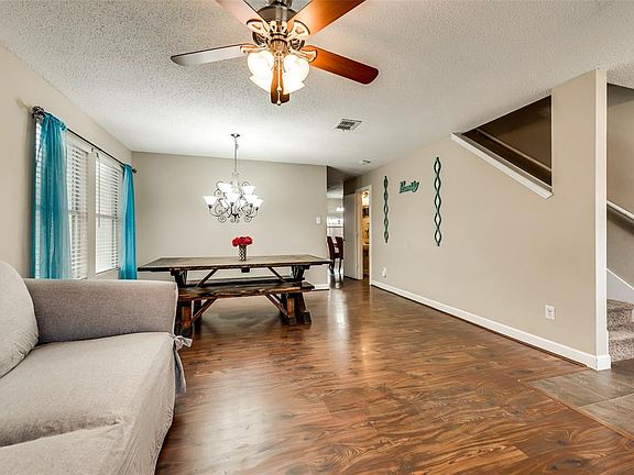 4th image of 2225 Bradford Pear Dr
