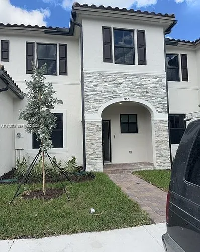 11781 SW 245th Ter #11781 Photo 1