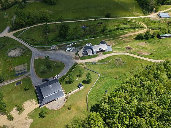 5th image of 54 Shaffer Rd