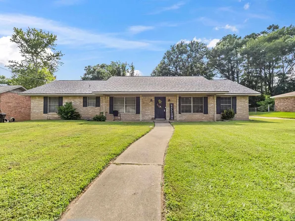 2407 Balsam St, Longview, TX 75605