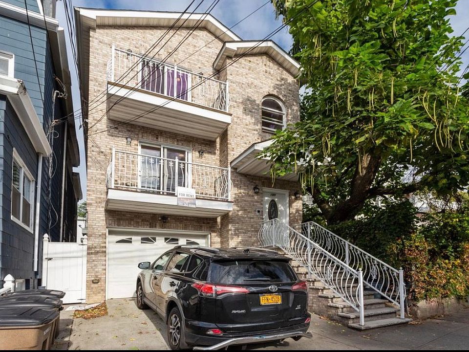 1st image of 239 Palisade Ave #3