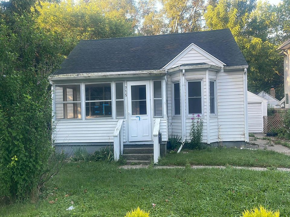 1st image of 715 W Holmes Rd