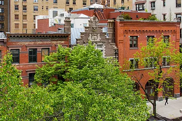 Rented by Sotheby's International Realty