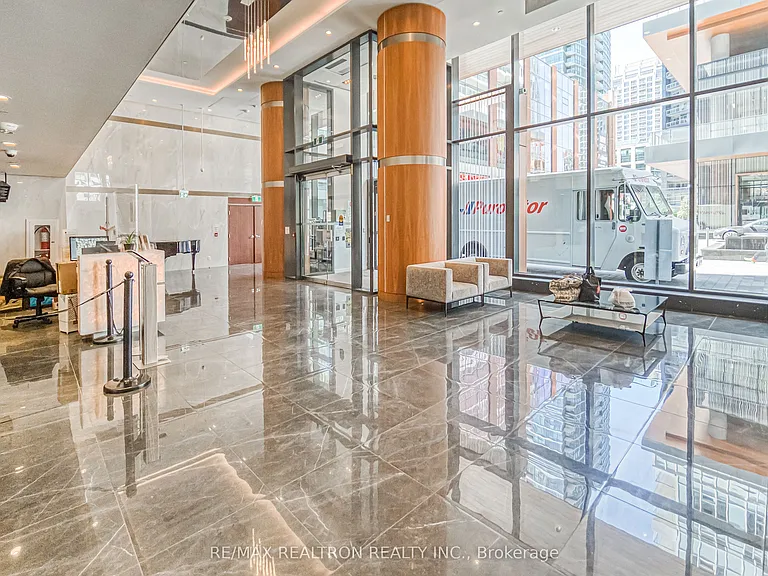 17 Bathurst St #2603 — Photo 40