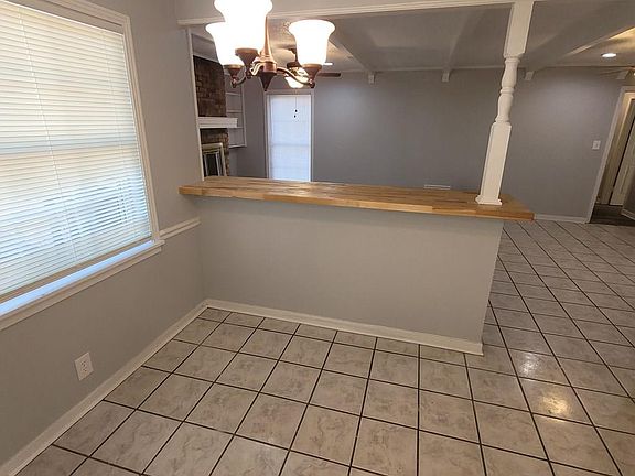 3rd image of 41 Bonda Dr