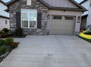 2310 SW Poppy St, Bentonville, AR 72713