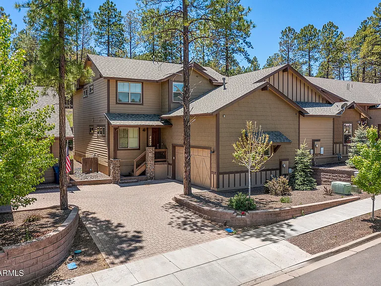 2477 W Mission Timber Cir — Photo 1