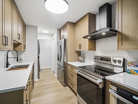 2nd image of 1621 Mission Hills Rd APT 404