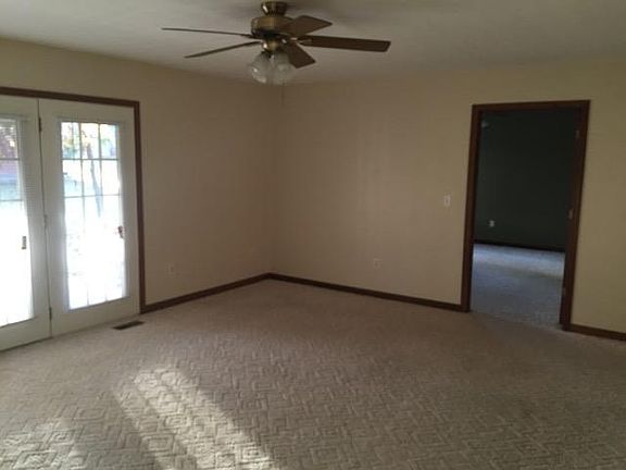 5th image of 8-10 Micaela Ct