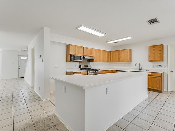 5th image of 1607 Eagle Wing Dr