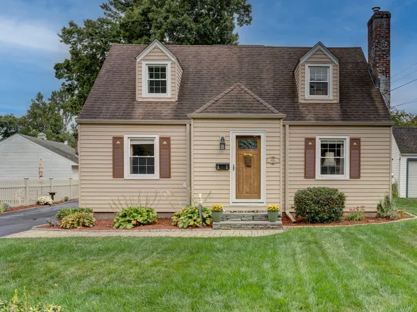 694 Center Street, Manchester, CT 06040