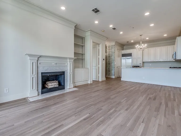 3535 Gillespie St #507 — Photo 6