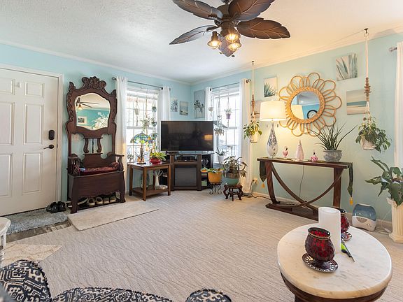 3rd image of 248 Maple Run