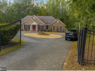 60 Longwood Dr, Stafford, VA 22556