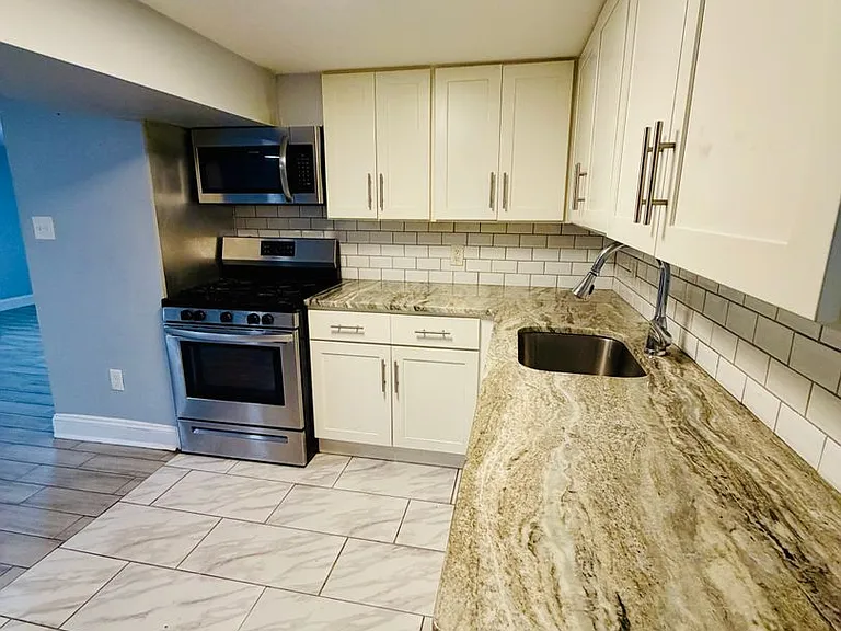 501 Spring Rd #A-C — Photo 8