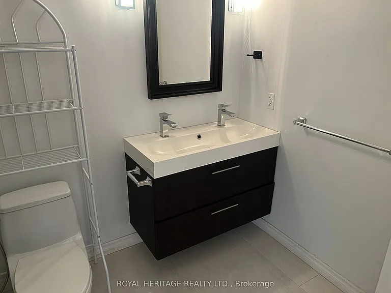 16 William Poole Way #16 — Photo 22