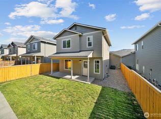 422 S Kansas Loop, East Wenatchee, WA 98802