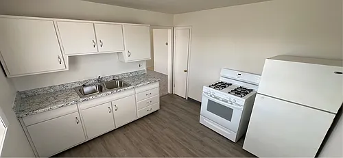 2708 Grand Ave Photo 1