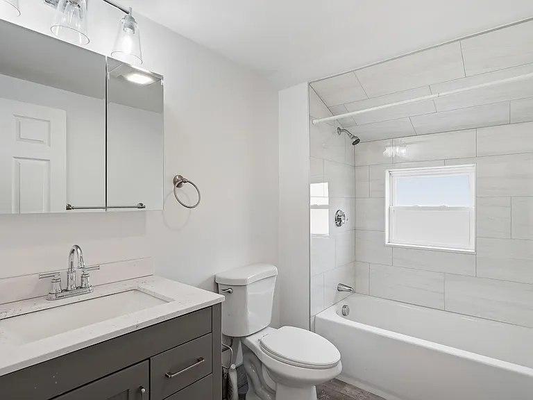 216 Broadway #2 — Photo 31