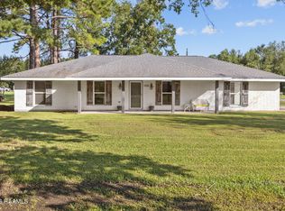 1039 Lynn Romero Dr, Breaux Bridge, LA 70517