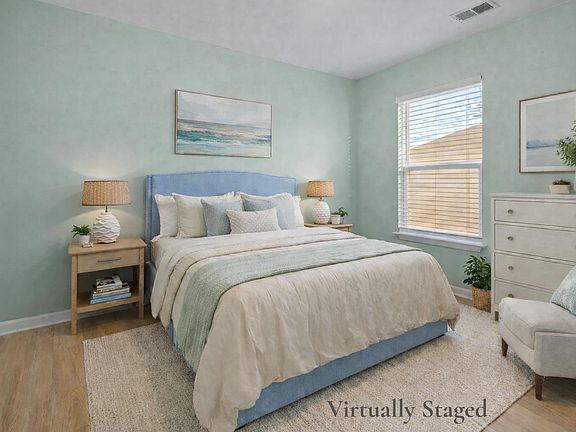 4th image of 3151 Holly Loop