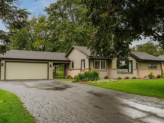 2nd image of 3841 S Sunny Ridge LANE