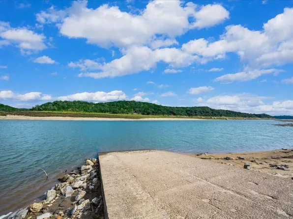 0 Breezing Ln, Spicewood, TX 78669