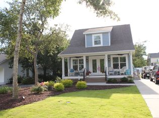 211 NE 46th St, Oak Island, NC 28465