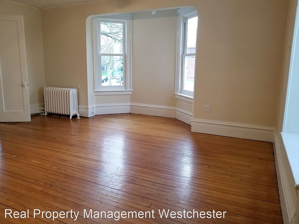 1st image of 131 S Broadway #2