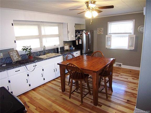 2nd image of 4505 Wilkesboro Blvd