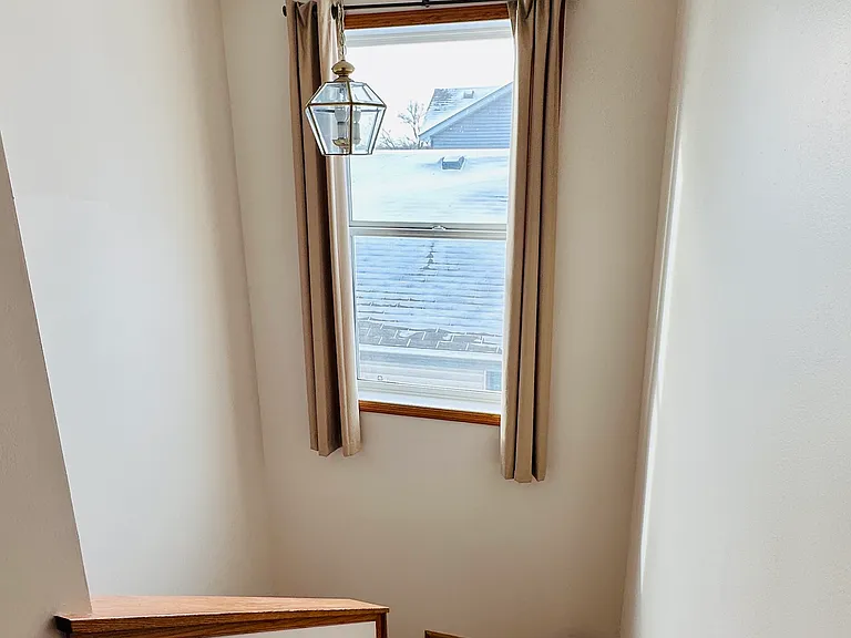 335 Sherwood Ave — Photo 23