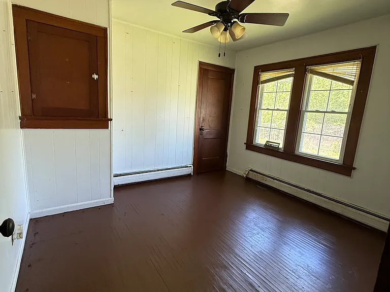 1237 E Johns Ave — Photo 6