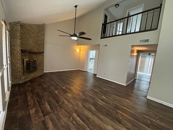 2nd image of 6620 Lexington Dr