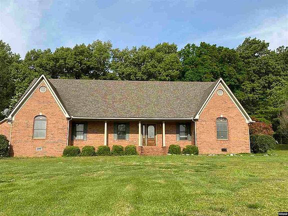 2nd image of 111 Lake Park Dr