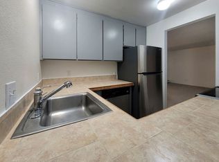 24423 27th Ave S #3, Seattle, WA 98198
