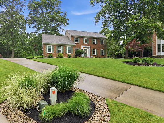 5th image of 137 Shingle Oak Dr
