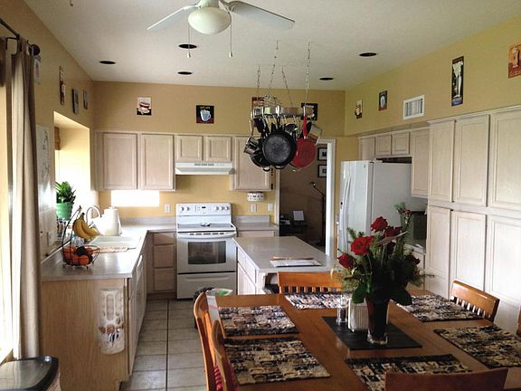 3rd image of 5841 W Columbine Dr