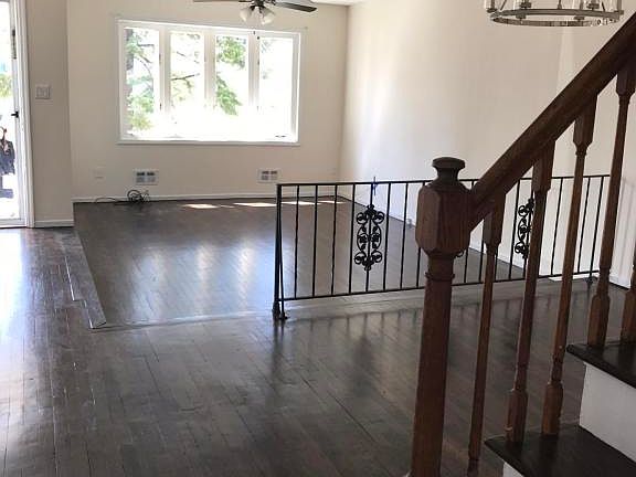 4th image of 71 Bradley Ave
