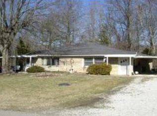 221/223 Ellis Rd E, Bloomington, IN 47408