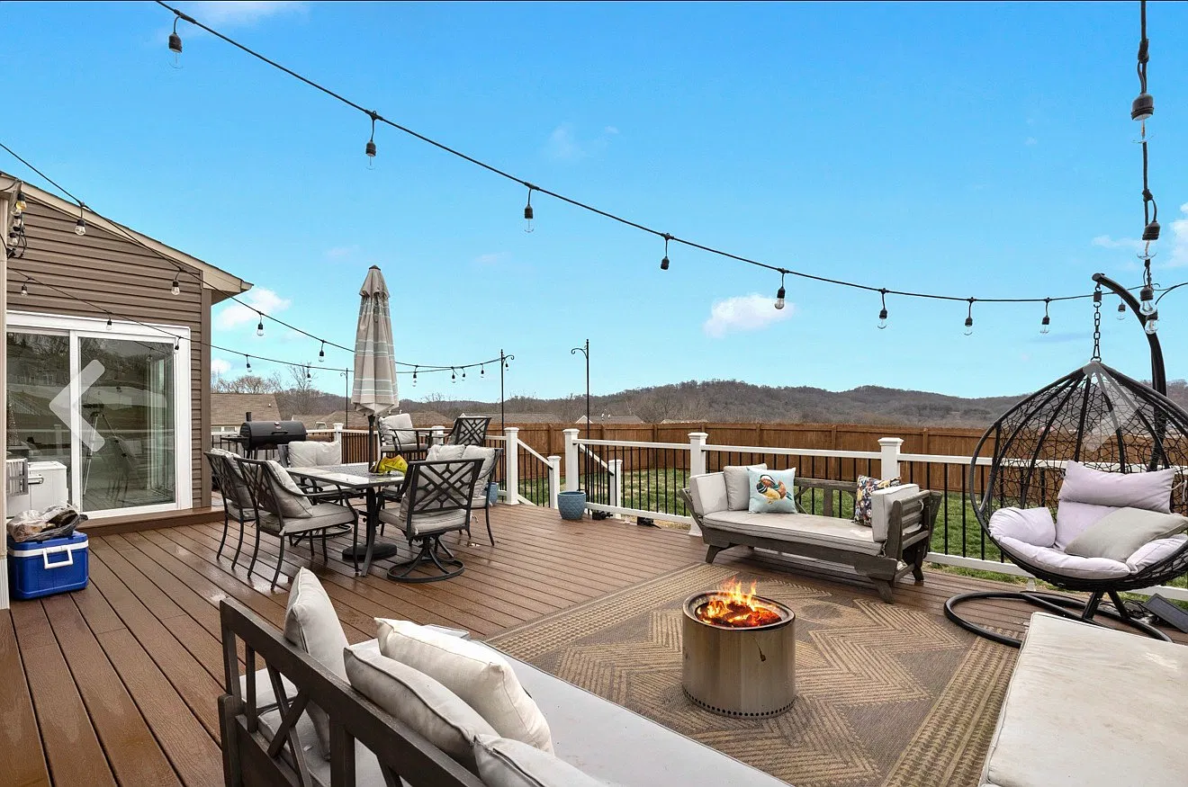 3 bed, 2475 sqft, $2,900 — Photo 1