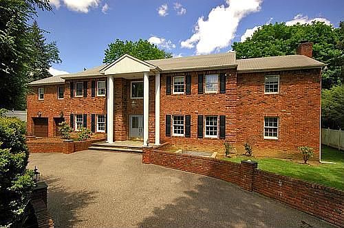 Bronxville Estate Area