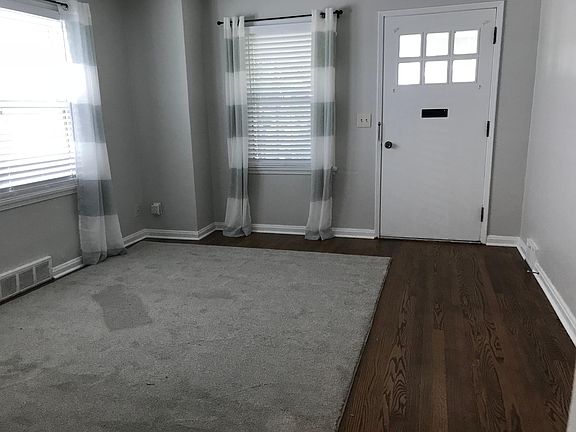 2nd image of 26 Monteray Ave