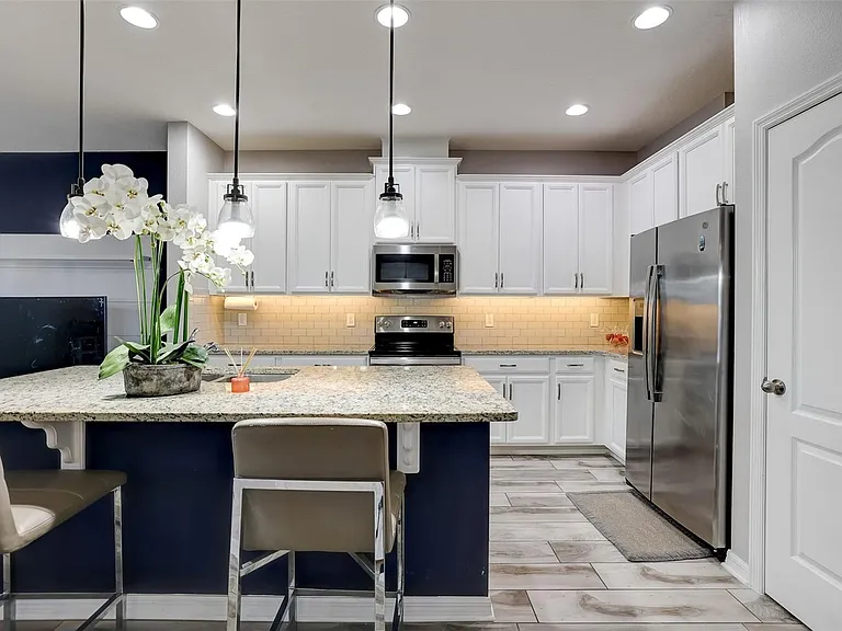 12043 White Wave Point — Photo 16